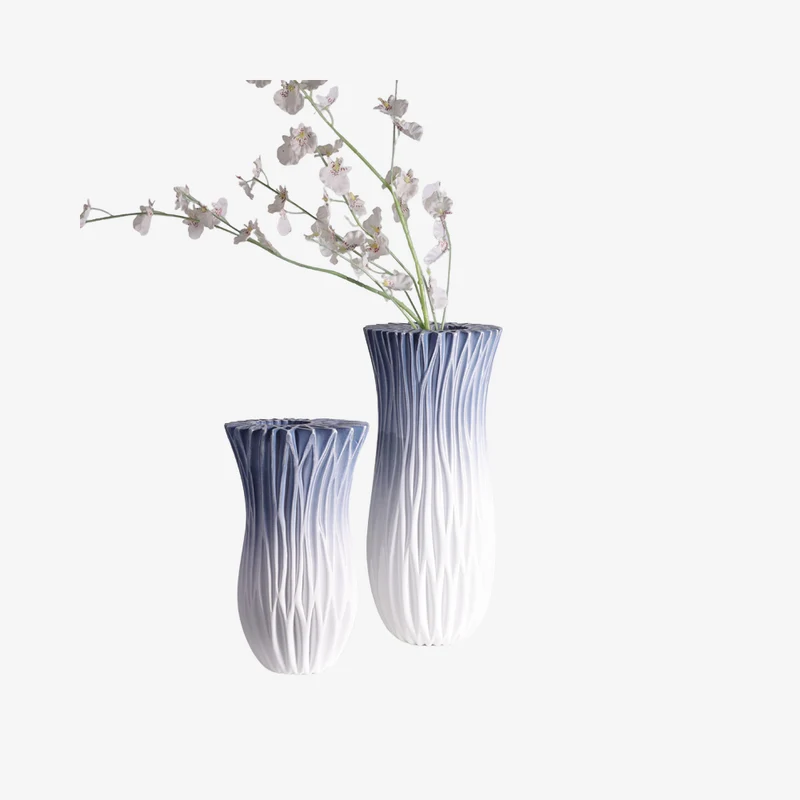 Ambiente Resin Gradient Textured Decorative Vase 15 × 15 × 25 cm