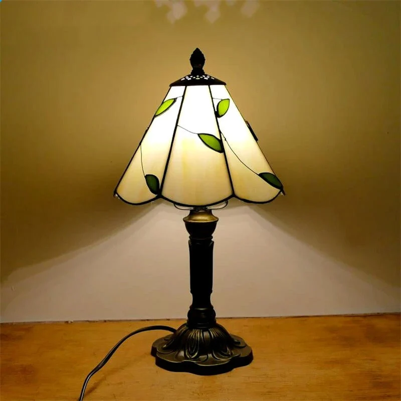 Vintage Tiffany Glass Retro Baroque LED Bordslampa E27 Veska