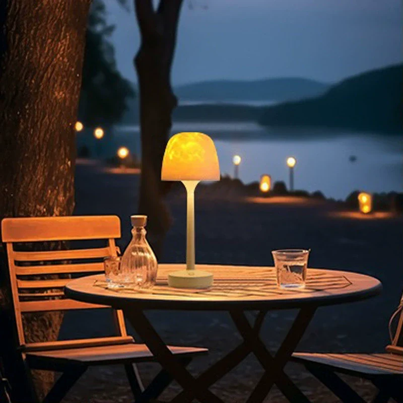Firefly Vatten Ripple Bordslampa | Veska