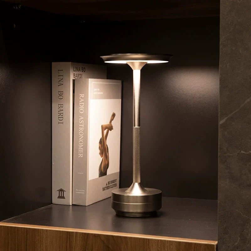 Vintage USB Uppladdningsbar Barbordslampa | Veska