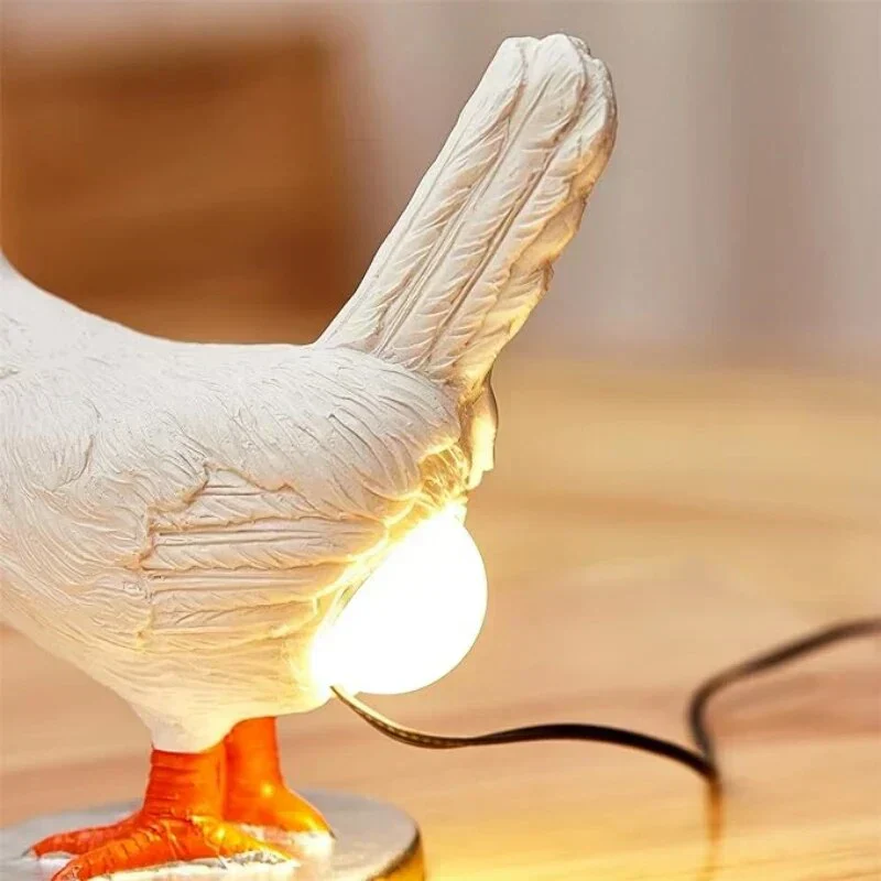 Lekfull Kyckling Bordslampa för din Bord Veska