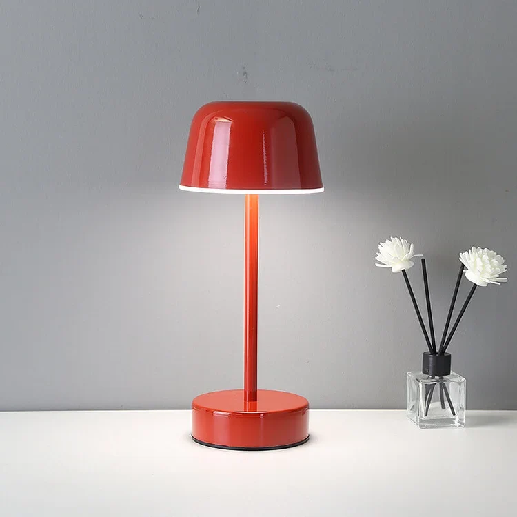 Prisma Pulse Flare Bordslampa – Sladdlös Dimmbar LED Lampa | Veska