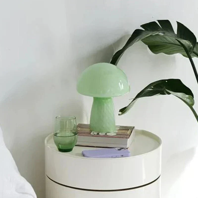 Pastellfärgad glas svamp bordslampa | Veska