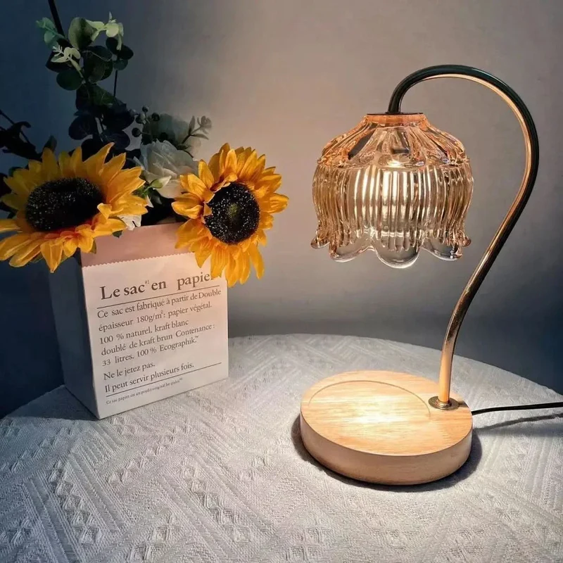 LIVORA – Stilig bordslampa | Veska
