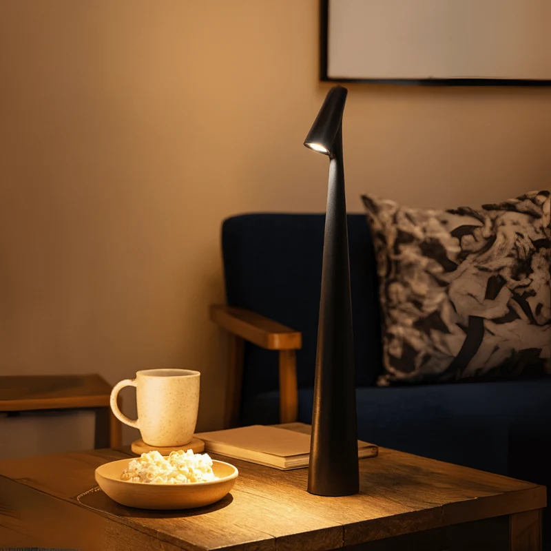 EVOLUCE – Uppladdningsbar Bordslampa med Modern Design & Lång Batteritid | Veska