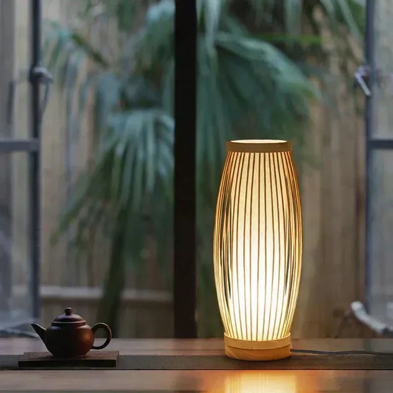 Japansk Bambulampa med Varmt Ljus | Veska
