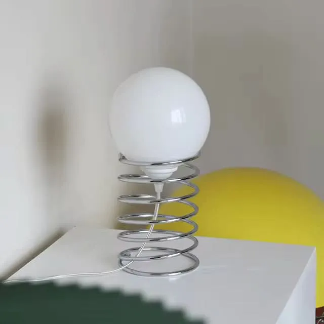 FrostOrb Bauhaus Bordslampa – Frostat Glas | Veska