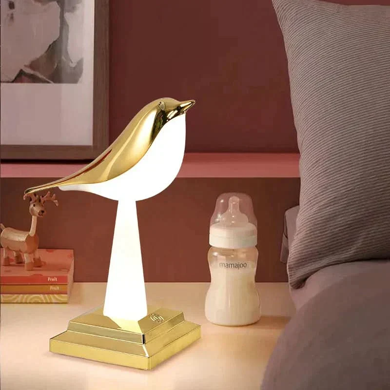 Eclectus Fågelinspirerad LED Bordslampa | Veska