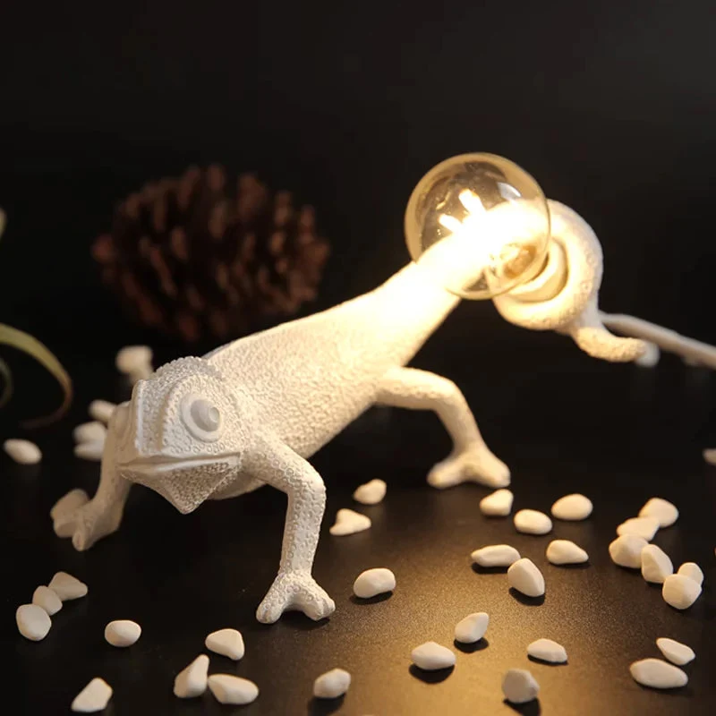 CamouGlow – Harmlampa i resin med charmig kameleondetalj | Veska