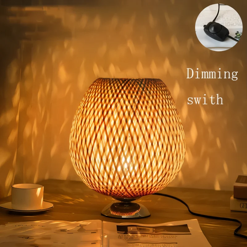 NatureHue – Vintage Bambu Bordslampa – Kreativ Vevad Rattanställningsljus | Veska