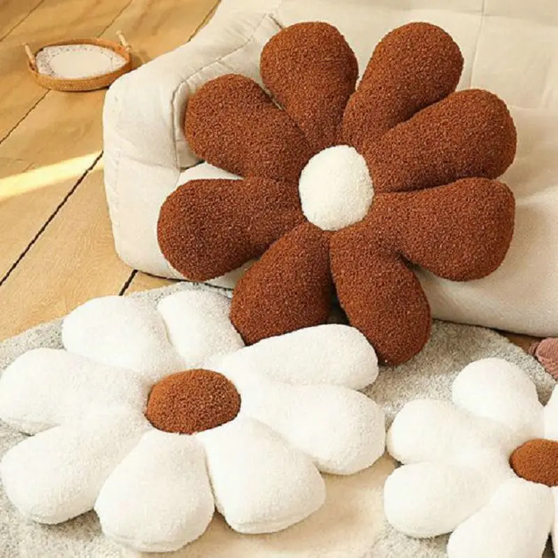 Boucle Plush Flower Cushion | Veska
