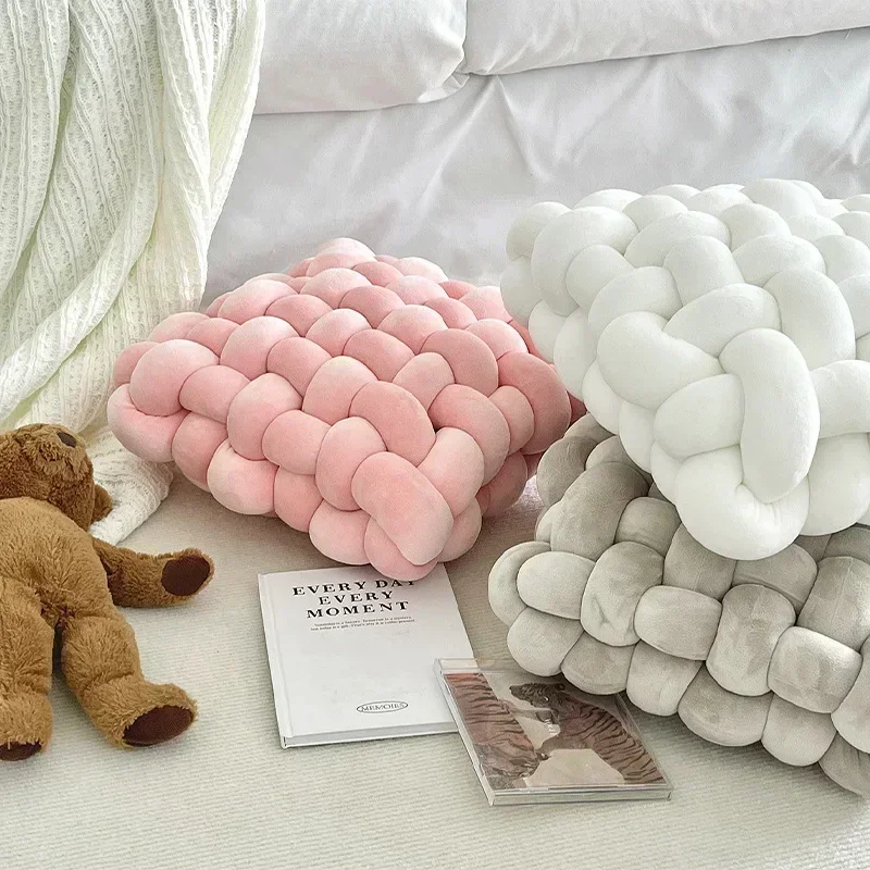 Chunky Woven Knot Cushion | Veska