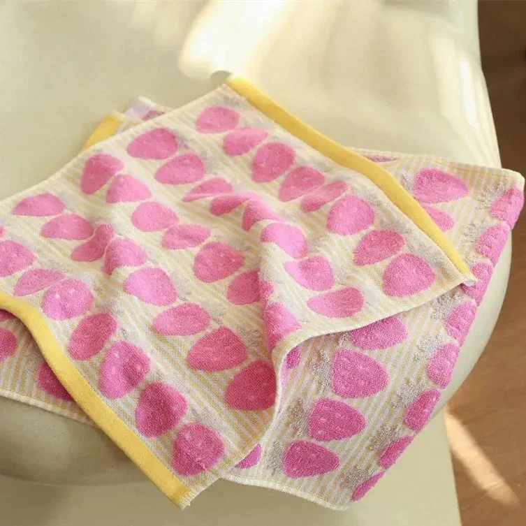 Strawberry Series Bomullshanddukskollektion | Veska
