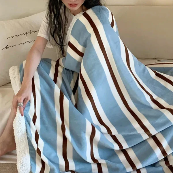Stripe Sofa Throw | Veska