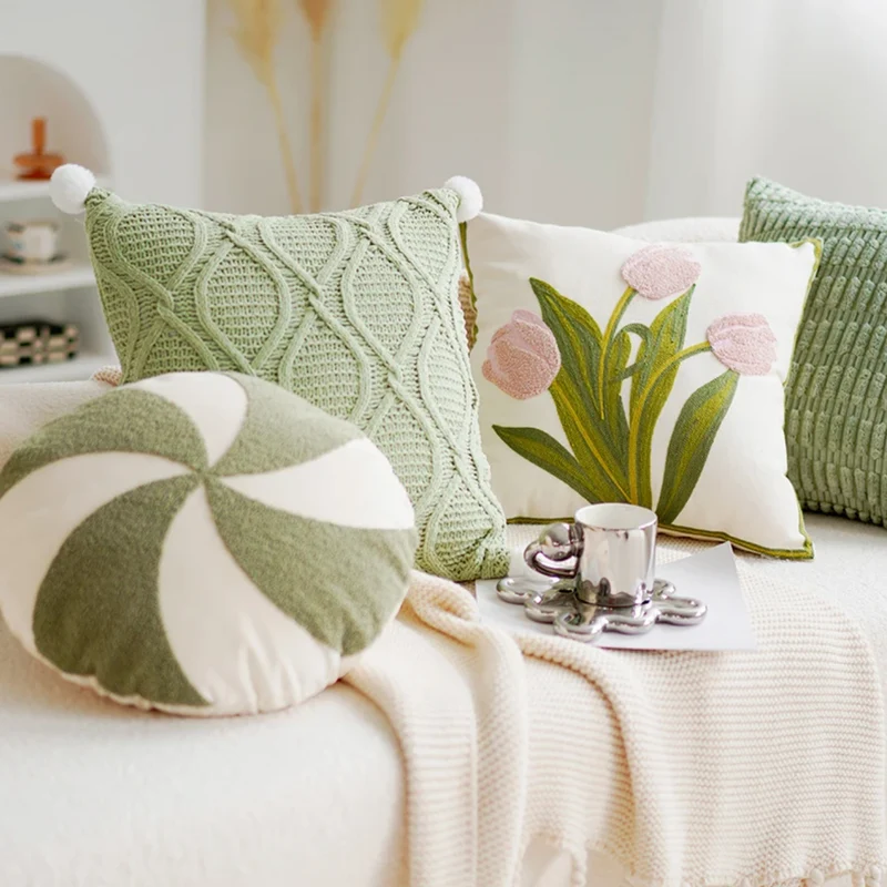 Grön & Rosa Tulpan Broderad Kuddöverdrag | Veska