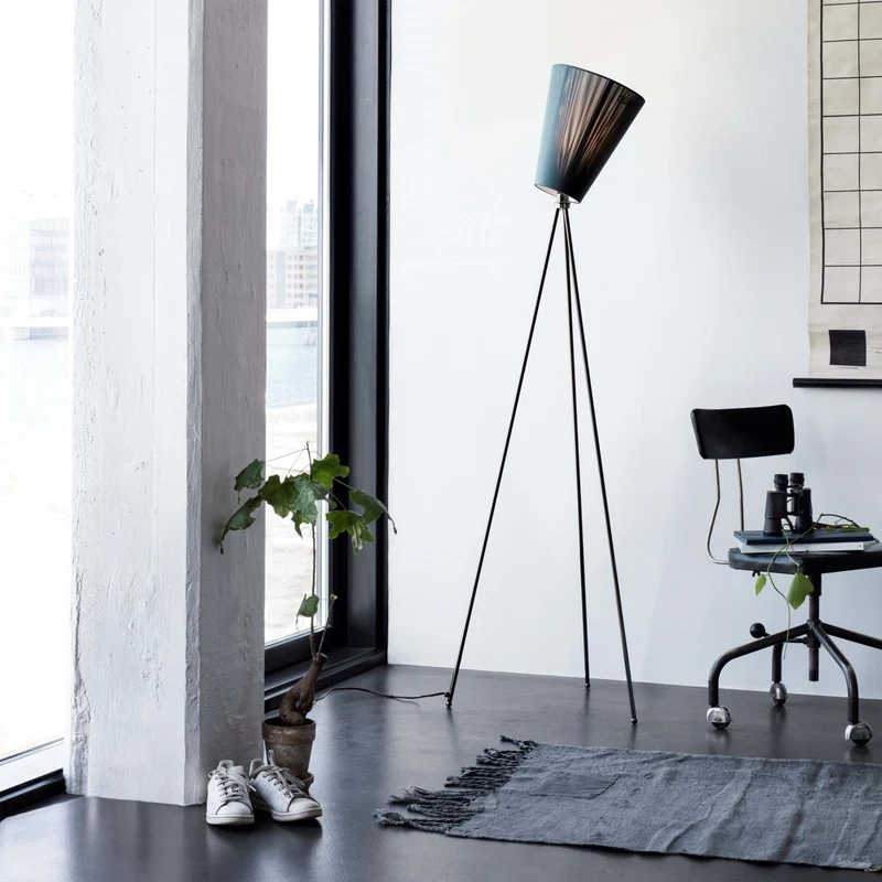 Oslo Wood Black Base